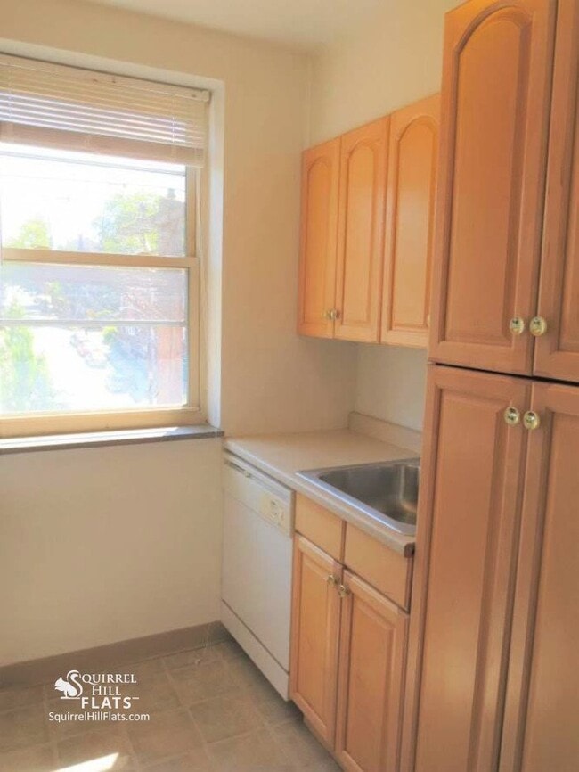 Photo - 5712 Phillips Ave Unit B6