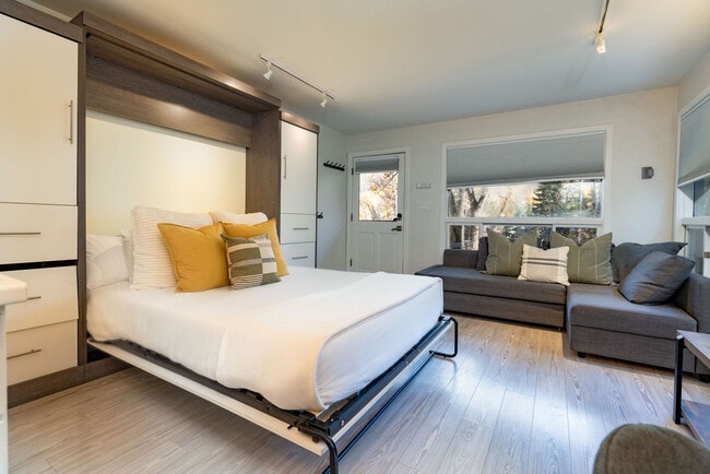 Photo - 900 E Hopkins Ave Unidad ID1339912P