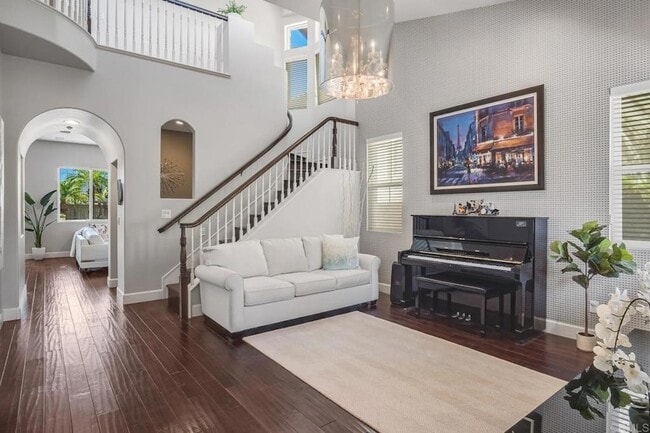Photo - 1157 Alexandra Ln