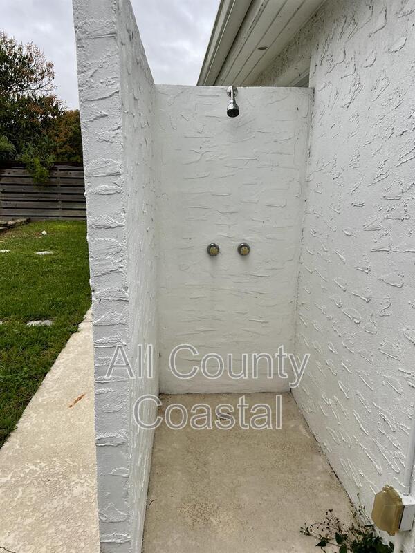 Photo - 608 SE 3rd. Avenue