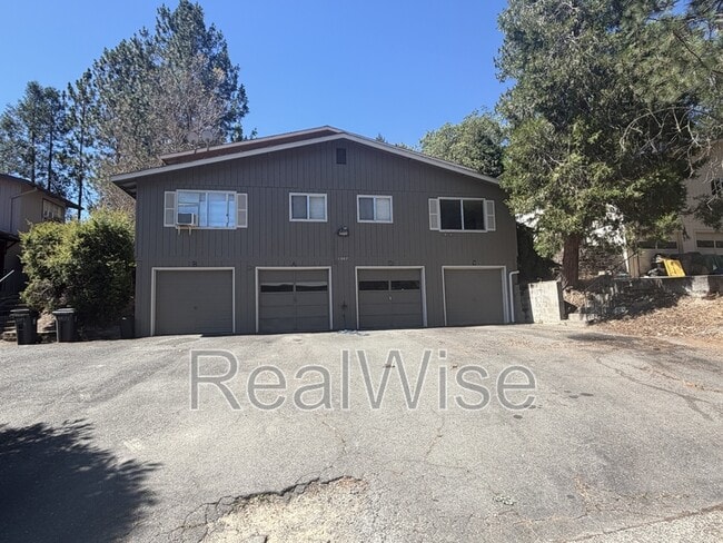 Photo - 1007 NW C St