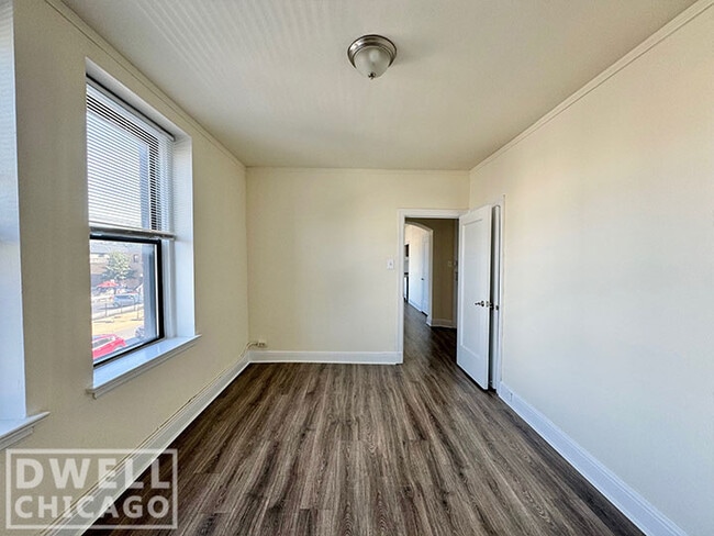 Photo - 3333 W Diversey Ave Unidad 1B