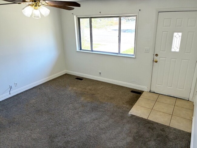 Photo - 631 N 120 E