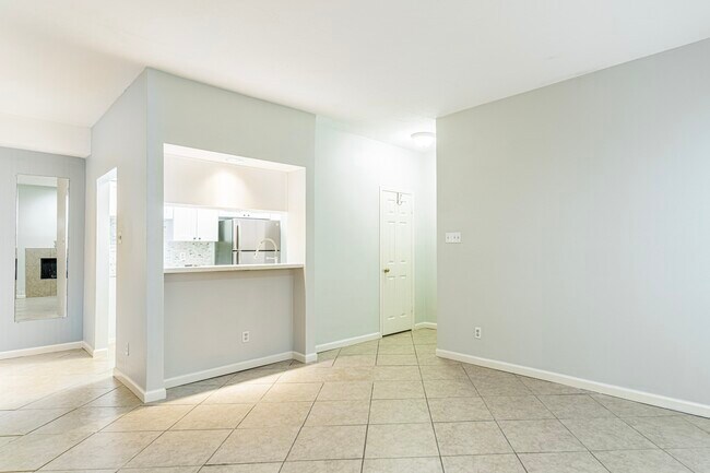 1818 Augusta Dr Unit 27