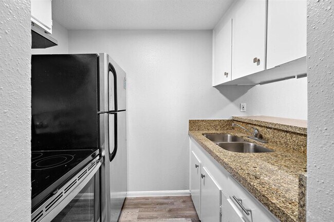 Photo - 4804 Merwin St Unidad 4