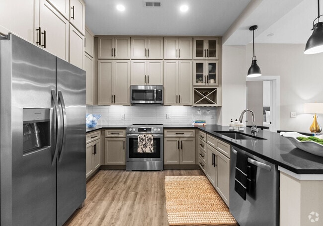 Building Photo - The Sloan at LoSo Rental
