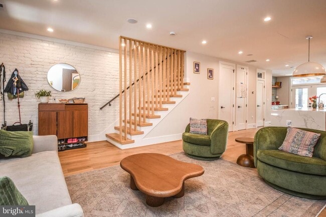 Photo - 1368 Randolph St NW