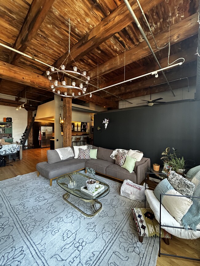 Photo - 312 N May St Unit 4F
