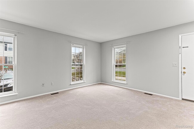 Photo - 3374 Burbank Dr Unit 349