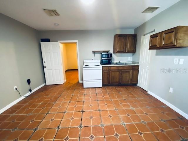 Photo - 9718 N Nebraska Ave Unit 1