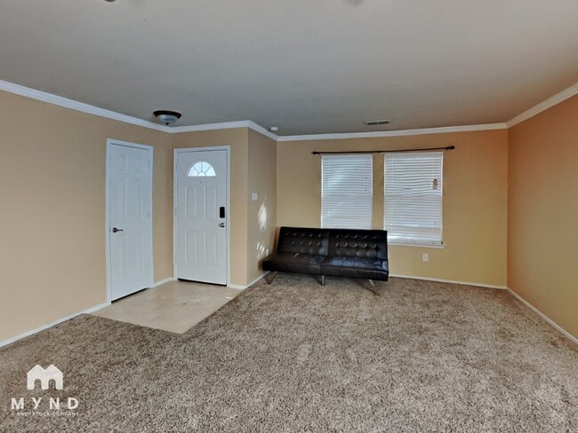 Photo - 507 Darlene Trail