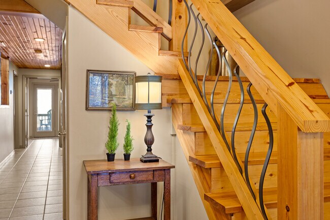 Photo - 22 Yeager Dr