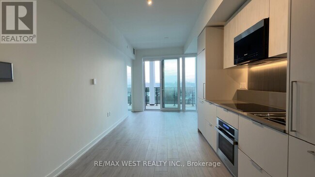 Photo - 1 Fairview Rd E Unit 615