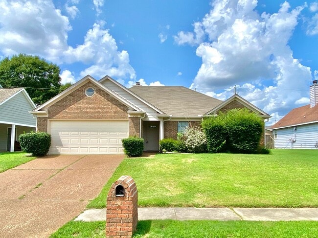 Building Photo - OakHurstDr6562 Unit 1