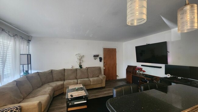 1501 South George Mason Drive Unit 13