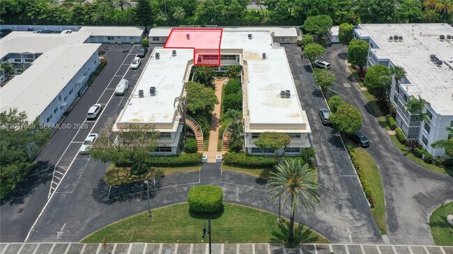 9940 Collins Ave Unit 10