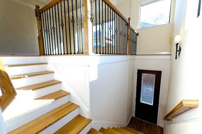 Photo - 308 Grove St