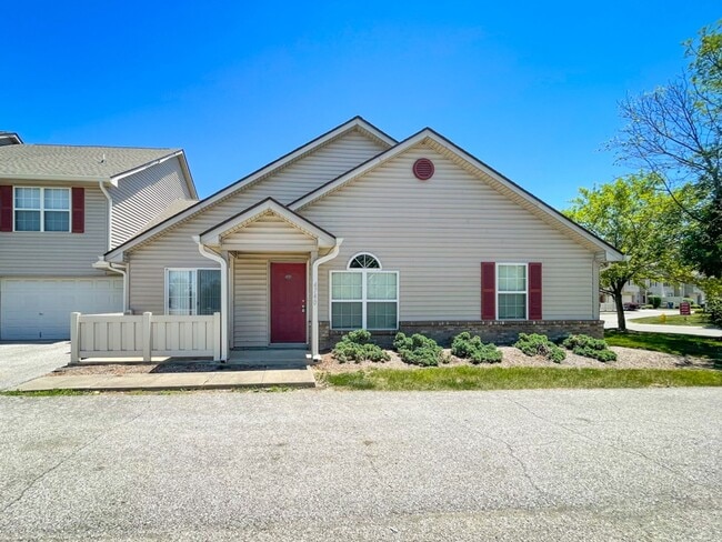 Building Photo - 4740 Kelvington Dr Rental