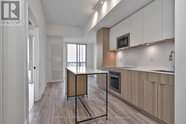 Photo - 220 Missinnihe Wy Unité 308