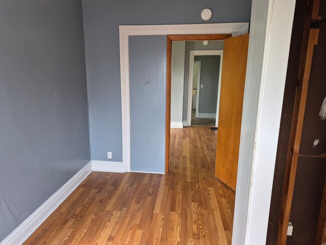 Photo - 227 Douglas Ave Unit 3