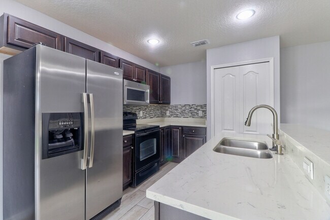 Photo - 4441 Ashburn Square Dr
