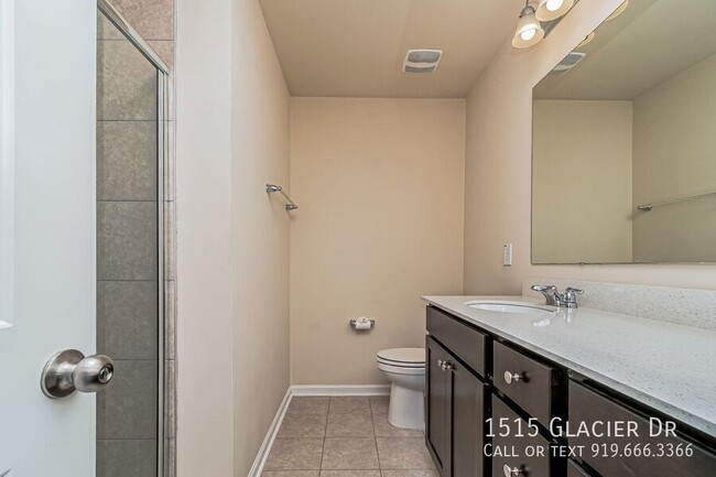 Photo - 1515 Glacier Dr