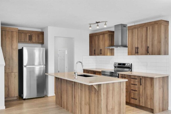 Photo - 114 Cityspring Gate NE