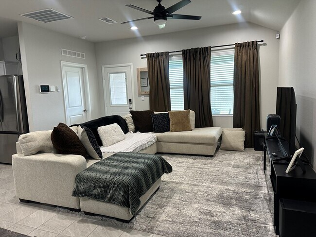 Photo - 7616 Orange Blossom Rd