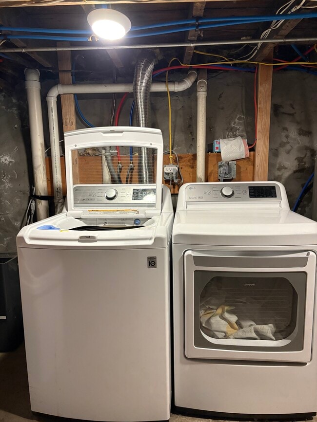 Shared basement laundry - 755 Somerville Ave Unit 755 Somerville Ave 2