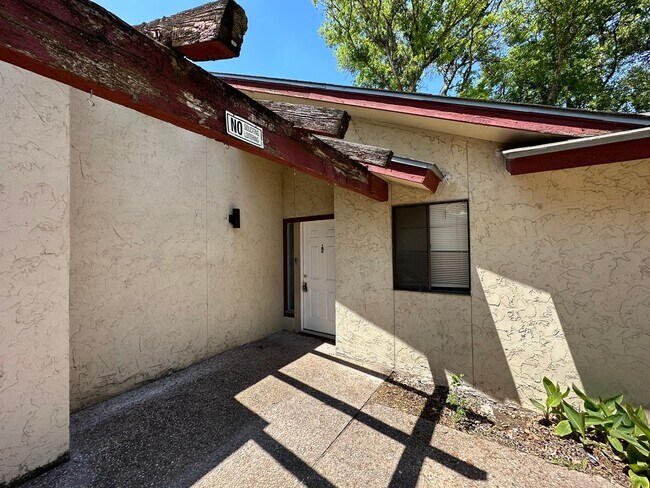 5601 Purple Sage Dr