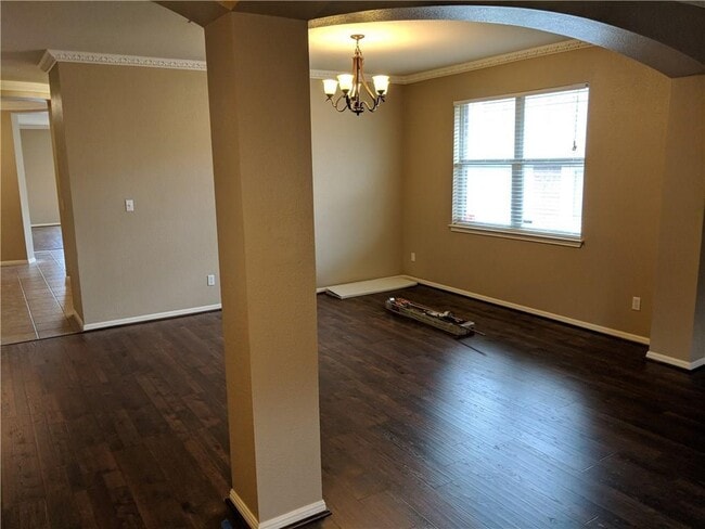 Photo - 132 Oxford Dr