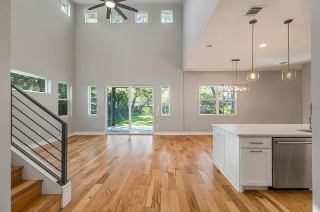 Photo - 3209 Govalle Ave