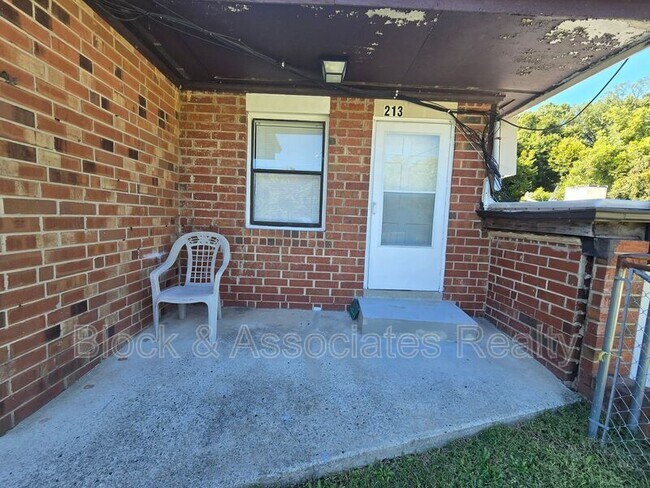 213 Baker Rd