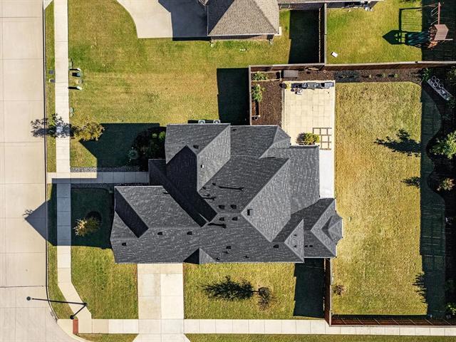 Photo - 140 Andover Ln