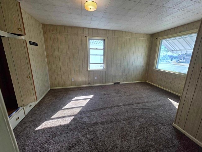 Photo - Price Rental
