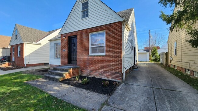 Photo - 3 Bedroom 2 Bathroom House
