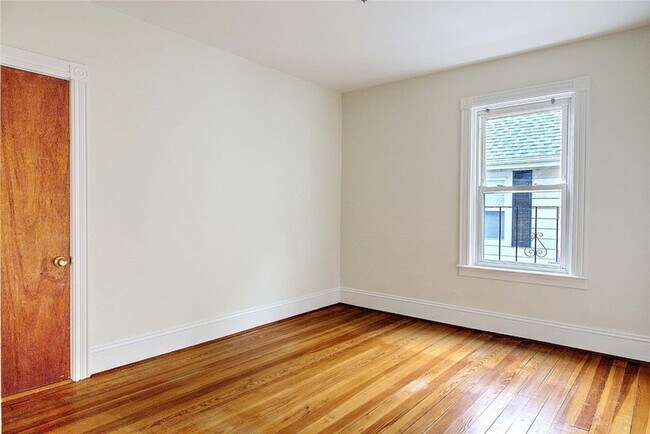 Photo - 139 Hunts Ave