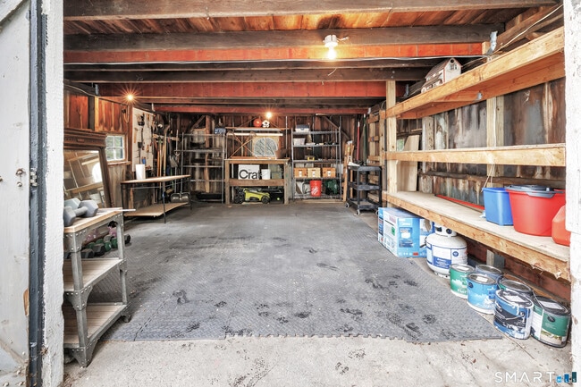 Photo - 108 N Stamford Rd