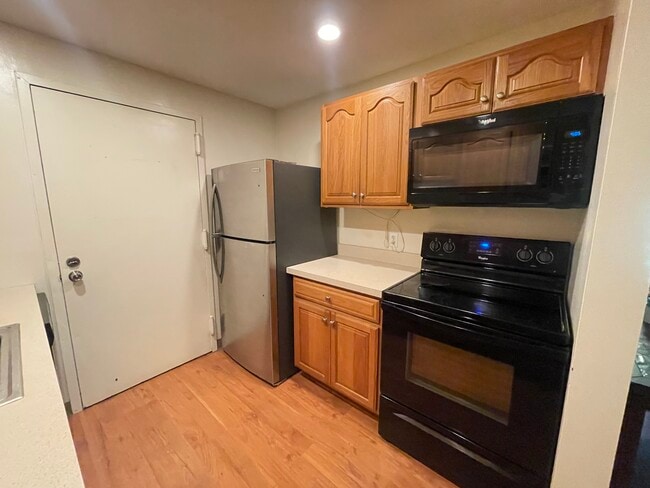 Photo - 8 Post Oak Ln Unit Bright and sunny 2 bedroom 2 bath