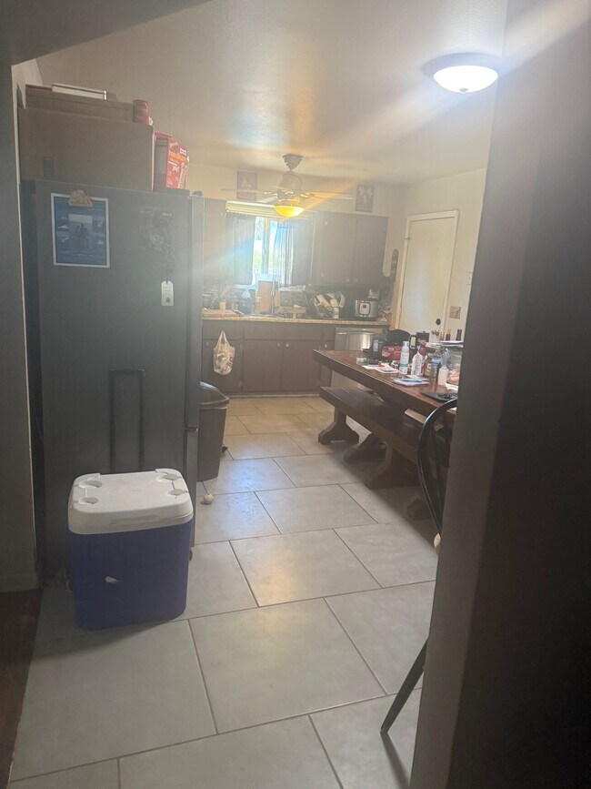 Photo - 328 E Holmes Ave