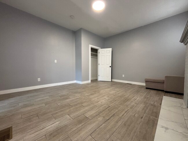 Photo - 148 Chilton St