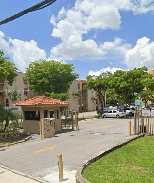Building Photo - 4715 NW 7th St Unit 407-2