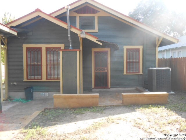 Photo - 711 E Evergreen Ct