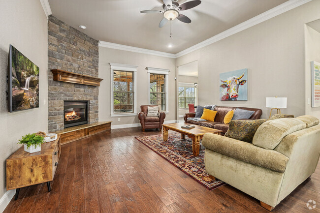 Building Photo - 305 Peach Orchard Rd Unit ID1221939P Rental