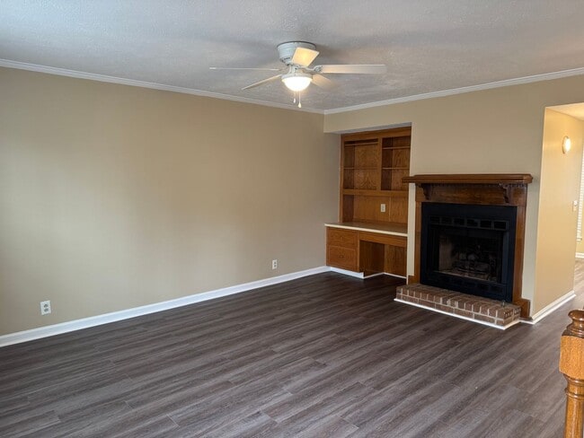 Photo - Huntington Parkway Duplex 1 Unidad 735 Huntington