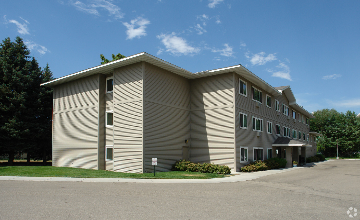 Barton Apartments - Barton Apartments