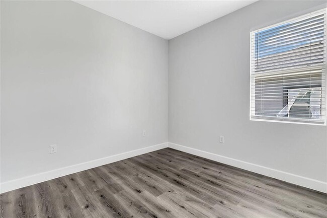 Photo - 8519 Agate St