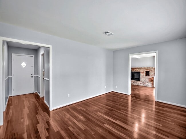 Photo - 1738 Conrad Sauer Dr