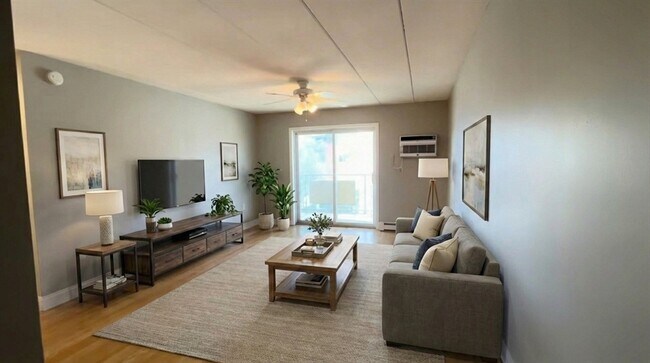 Building Photo - 4 Hawes St Unit 12