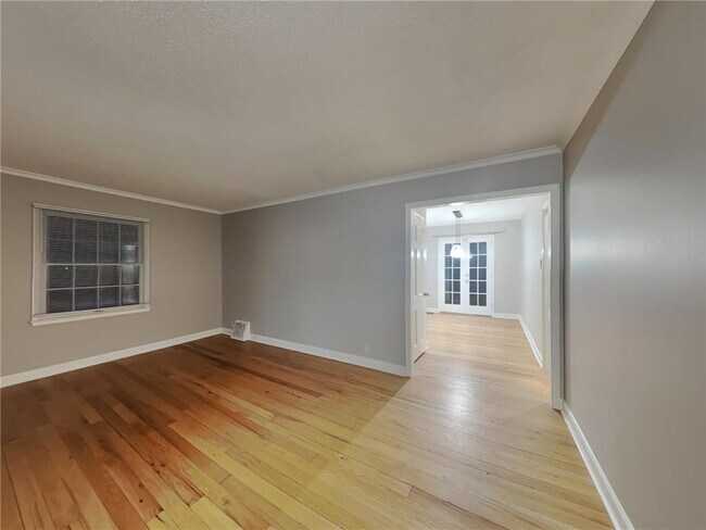 Photo - 2942 Zenith Ave N